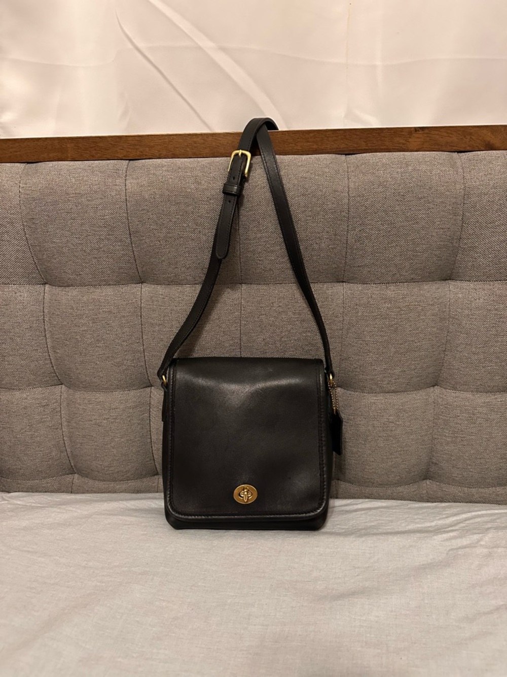 Vintage Coach Companion Flap Bag in black leather